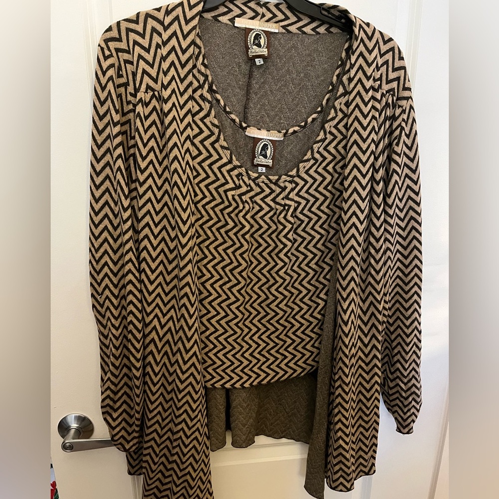 EUC Olivia Harper for Lee Lee’s Valise chevron sweater set in brown/tan/gold, 2X